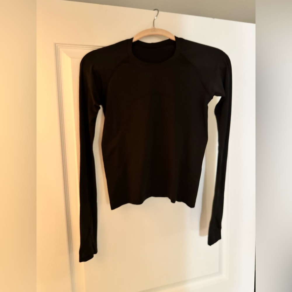 lululemon athletica Black Long Sleeve Tee